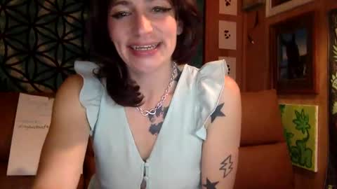 ariel  colin when hes here online show from January 2025 11:22:02 PM