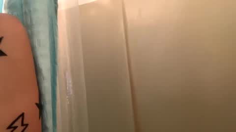 ariel  colin when hes here online show from January 2025 01:08:02 PM