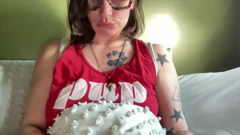 ariel  colin when hes here online show from February 2026 06:59:01 PM