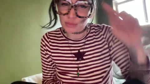 ariel  colin when hes here online show from February 2026 09:45:01 PM