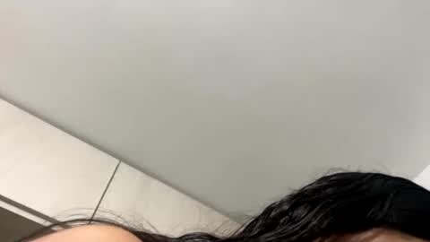 Snapshot of aries_plays chatting on November 2025 12:32:01 AM aries_plays online show from November 2025 12:32:01 AM