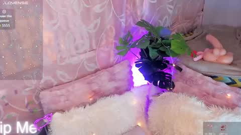 Snapshot of arii_vega chatting on November 2025 05:05:01 AM ARII VEGA online show from November 2025 05:05:01 AM