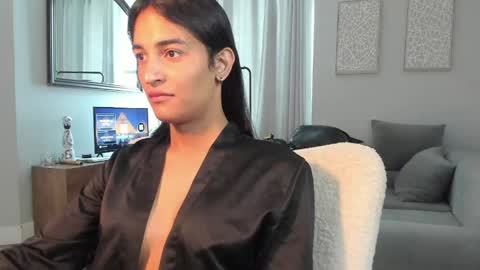 Snapshot of ariia1_ chatting on May 2026 04:03:02 PM Aria online show from May 2026 04:03:02 PM