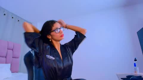 rosse online show from May 2026 12:02:01 PM