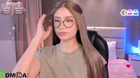 Ari  online show from March 2026 07:44:01 PM