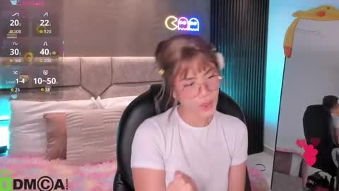 Ari  online show from March 2026 09:41:01 PM