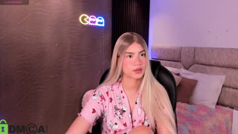 Ari  online show from April 2026 09:24:01 PM