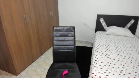 Snapshot of aristena_01 chatting on February 2025 01:37:01 AM aristena_01 online show from February 2025 01:37:01 AM