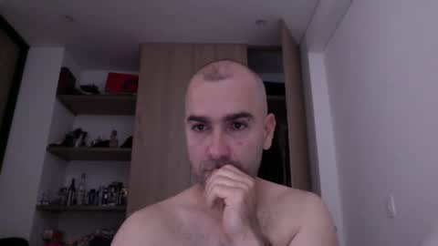 aristi11 online show from September 2025 09:31:02 PM