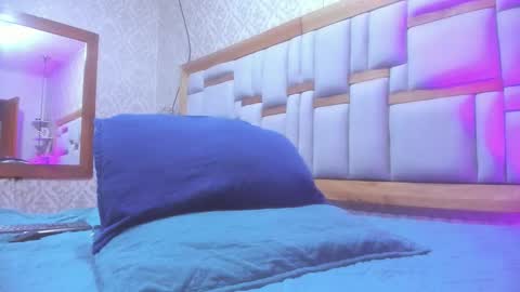 Arleth  online show from November 2025 03:06:02 AM