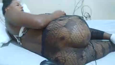 arlynray002 online show from June 2026 07:08:02 PM