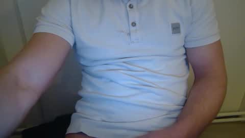 Snapshot of armandoueeal chatting on February 2026 07:42:02 PM armandoueeal online show from February 2026 07:42:02 PM