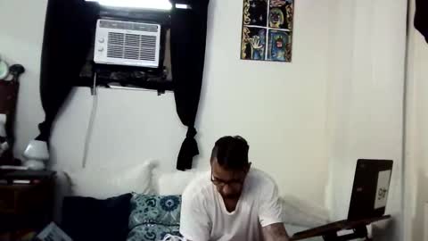 armstrong1718 online show from November 2025 10:08:02 PM