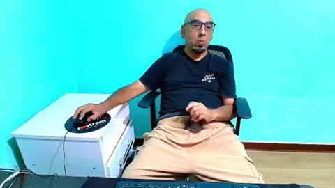 arnelux72 online show from June 2026 05:30:02 AM