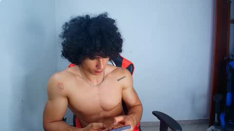 Snapshot of arnold_black69 chatting on September 2025 12:06:01 PM arnold black online show from September 2025 12:06:01 PM