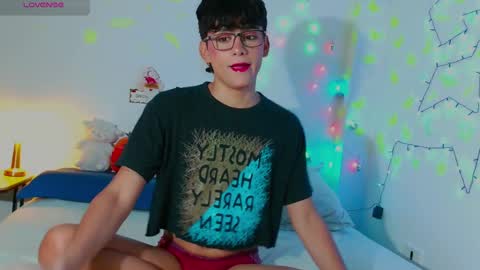 Snapshot of arnold_laurent chatting on December 2024 11:26:02 PM Arnold online show from December 2024 11:26:02 PM