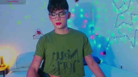 Snapshot of arnold_laurent chatting on December 2024 08:37:01 PM Arnold online show from December 2024 08:37:01 PM