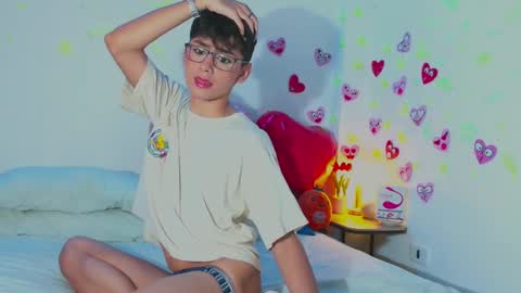 Snapshot of arnold_laurent chatting on February 2025 08:54:01 PM Arnold online show from February 2025 08:54:01 PM