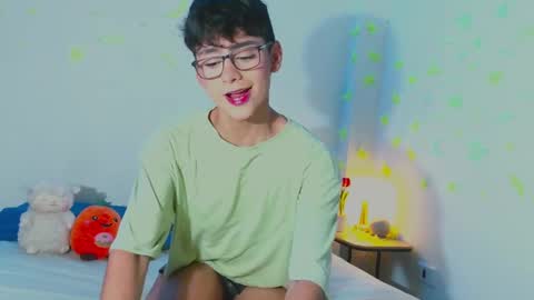 Snapshot of arnold_laurent chatting on February 2025 07:19:02 PM Arnold online show from February 2025 07:19:02 PM