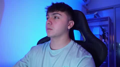 aron__cooper online show from April 2026 01:27:02 PM