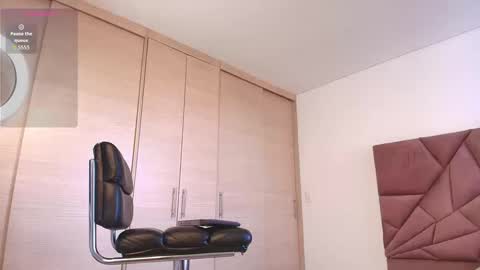 ARON BOLT online show from September 2025 08:34:02 PM