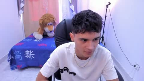 Aaron online show from April 2026 08:03:01 PM