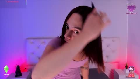 Aron cruz  online show from November 2025 01:44:02 PM