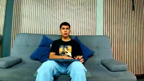 Snapshot of aron_pulse chatting on March 2026 01:28:01 PM aron_pulse online show from March 2026 01:28:01 PM