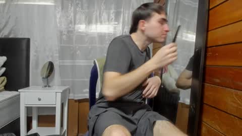 Aron G Franco online show from February 2025 06:55:01 PM