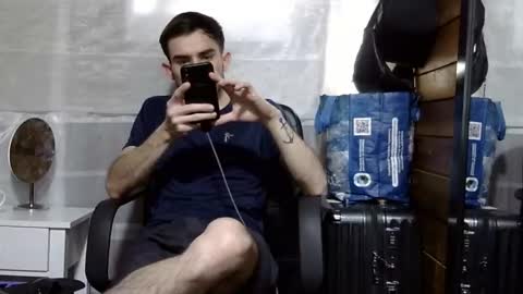 Aron G Franco online show from November 2025 03:56:02 PM