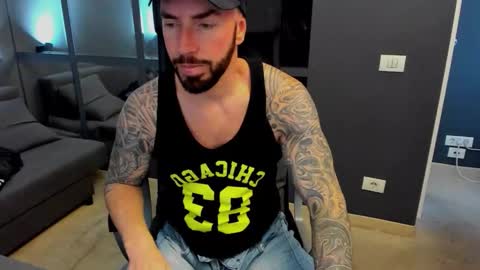 AronGrant online show from December 2025 10:00:02 AM