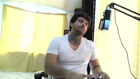 aronmiller online show from June 2026 06:10:01 PM