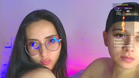 Snapshot of arontroy_wi chatting on December 2024 04:49:01 PM noah and ivy online show from December 2024 04:49:01 PM