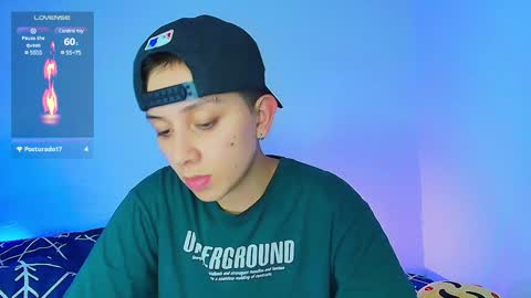 Snapshot of arontroy_wi chatting on January 2025 02:07:02 AM noah and ivy online show from January 2025 02:07:02 AM