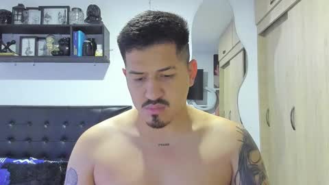 Snapshot of aronwilliams69 chatting on December 2025 02:28:01 AM ARON Independent model online show from December 2025 02:28:01 AM