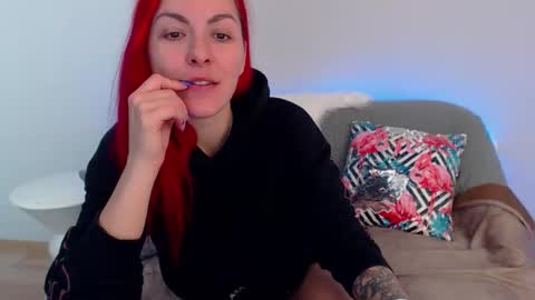 Snapshot of arri_ella chatting on November 2025 01:39:02 AM arri_ella online show from November 2025 01:39:02 AM