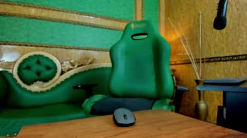 Snapshot of arrkabella chatting on January 2025 12:58:01 PM online show from January 2025 12:58:01 PM