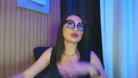 Snapshot of arrkabella chatting on November 2025 07:02:02 PM online show from November 2025 07:02:02 PM