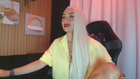 Snapshot of arrkabella chatting on November 2025 07:49:02 PM online show from November 2025 07:49:02 PM