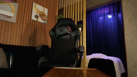    online show from April 2026 08:20:01 PM