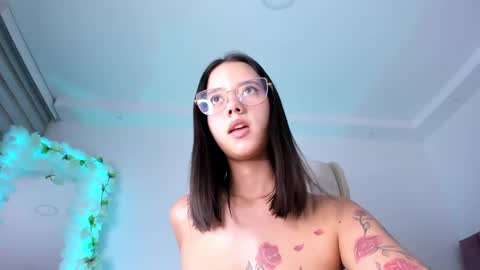 Snapshot of artbelia chatting on March 2025 05:09:01 AM Lia Rose online show from March 2025 05:09:01 AM