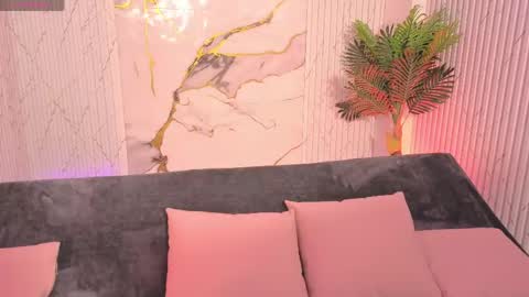 Snapshot of artemiss_tay chatting on May 2026 11:48:01 AM artemiss_tay online show from May 2026 11:48:01 AM