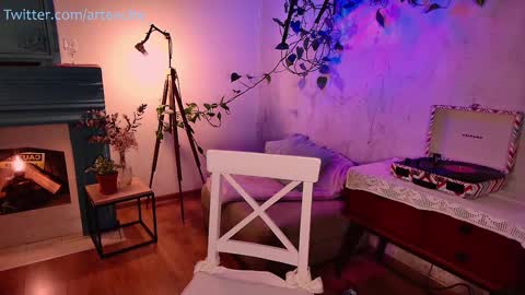 Snapshot of artexcite_ chatting on February 2025 08:09:02 AM Lina online show from February 2025 08:09:02 AM