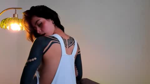 Snapshot of artgea chatting on December 2025 03:52:02 PM Linda independent model artgeea online show from December 2025 03:52:02 PM