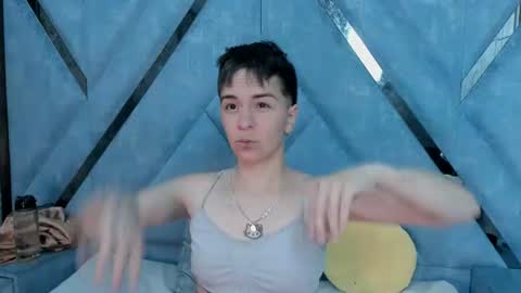 Snapshot of arthemisa_tayy chatting on August 2026 04:01:02 AM Arthemisa online show from August 2026 04:01:02 AM
