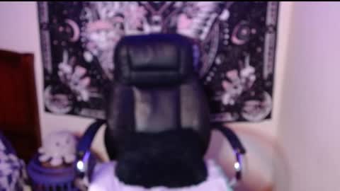 dafnee online show from December 2025 10:58:02 PM