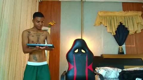 Snapshot of arthur_collins_ chatting on May 2026 04:11:02 PM ARTHUR online show from May 2026 04:11:02 PM