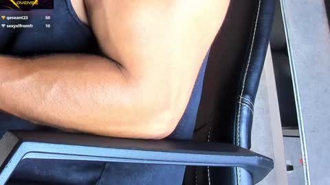 Snapshot of arthurlam chatting on December 2024 02:08:02 AM Arthur online show from December 2024 02:08:02 AM