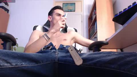 Snapshot of artieryder chatting on January 2026 09:47:02 AM Artie online show from January 2026 09:47:02 AM