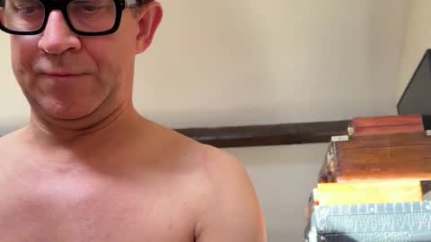 artisterotic online show from April 2026 08:31:02 AM